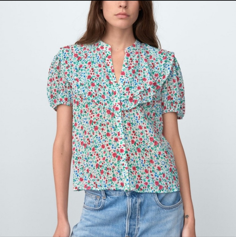 🆕️ Zara Floral Top